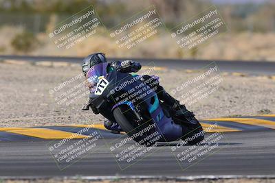 media/Dec-17-2022-SoCal Trackdays (Sat) [[224abd9271]]/Turn 7 Set 1 (1125am)/